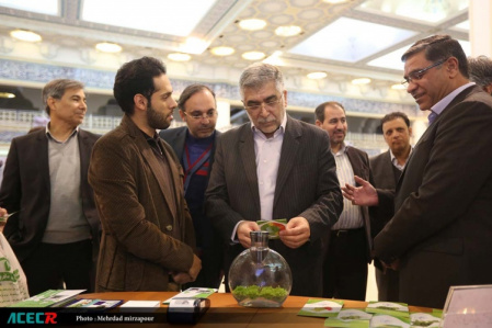آخرین دستاوردهای مجموعههای پژوهشی جهادی فعال در حوزهی گیاهان دارویی/ گزارش خواندنی از غرفههای حاضر در نمایشگاه