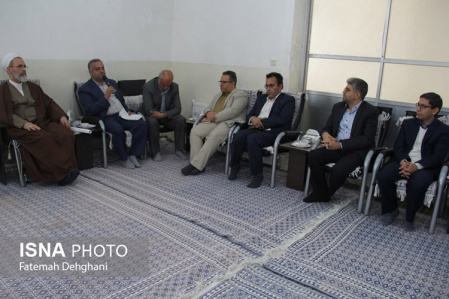 امام جمعه میبد تاکید کرد:اقدام مهم جهاددانشگاهی در ایجاد خوشه زیلو و کاربردی کردن آن