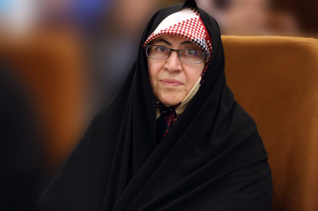 رییس جهاددانشگاهی الزهرا(س) فعالیتهای این واحد را تشریح کرد: از تمرکز بر حوزهی زنان و خانواده تا تلاش برای کاهش معضلات زیستمحیطی