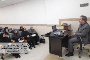 کارگاه آموزشی مدرسان زبان انگلیسی در جهاددانشگاهی یزد برگزار شد