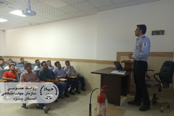 توانمندسازی نیروی انسانی صنعت با آموزشهای تخصصی جهاددانشگاهی یزد